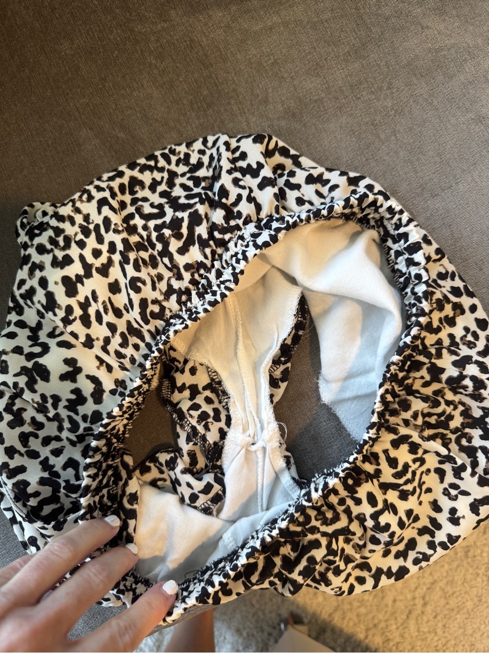 Honey Punch Leopard Ruffle Shorts - White Ivory Black XS or Small - Picture 5 of 9